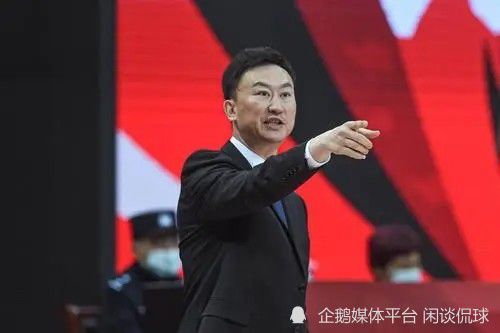 夫妻开车